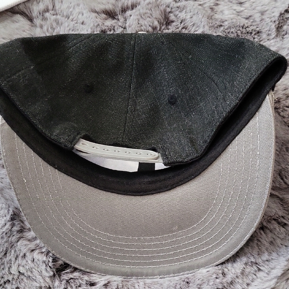 Milwaukee Bucks Snapback Hat Collection - Black, Green, White - Picture 3 of 7